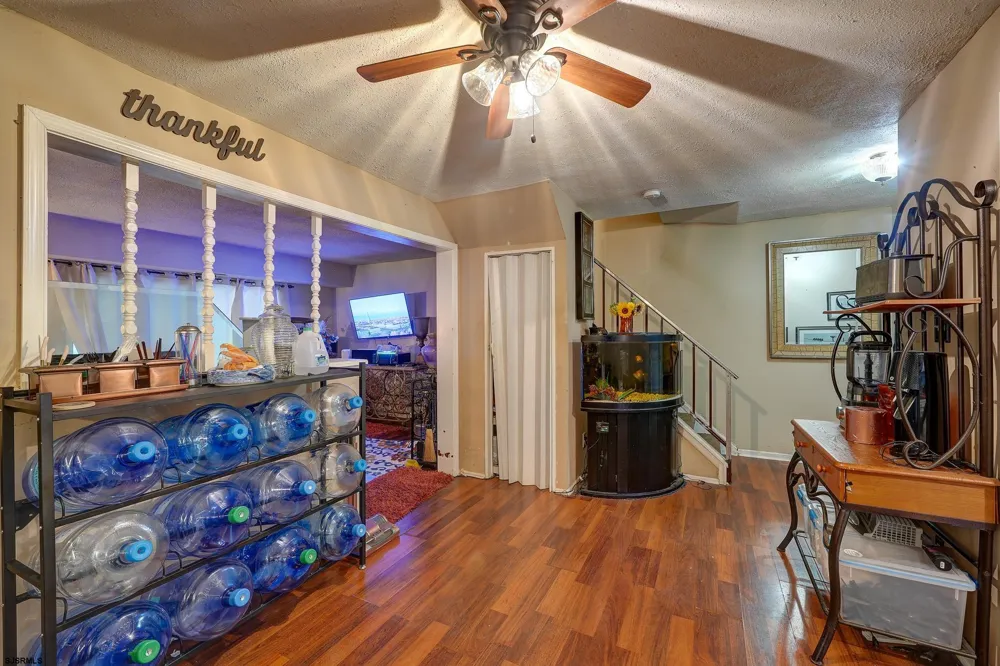 6041 Hoover Drive Mays Landing, NJ 08330