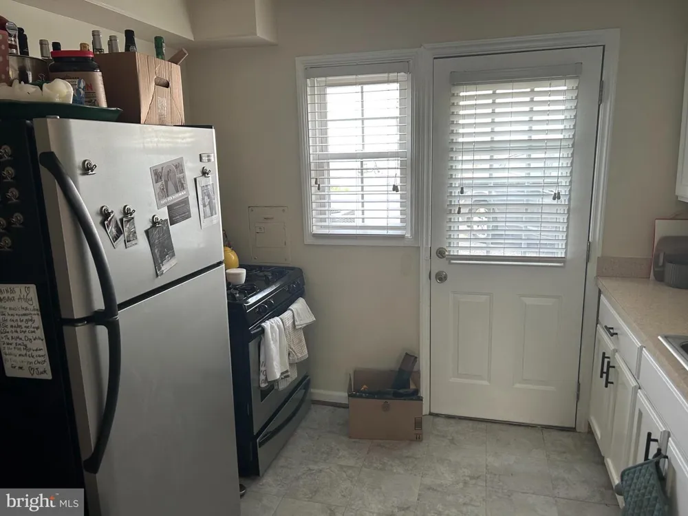 726 OAKLAND STREET Arlington, VA 22203