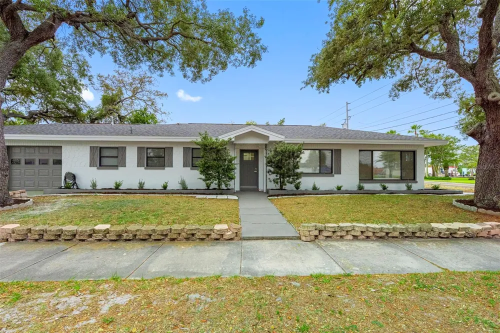 1005 APACHE TRAIL Clearwater, FL 33755