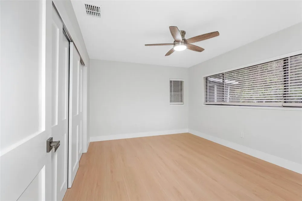 1005 APACHE TRAIL Clearwater, FL 33755