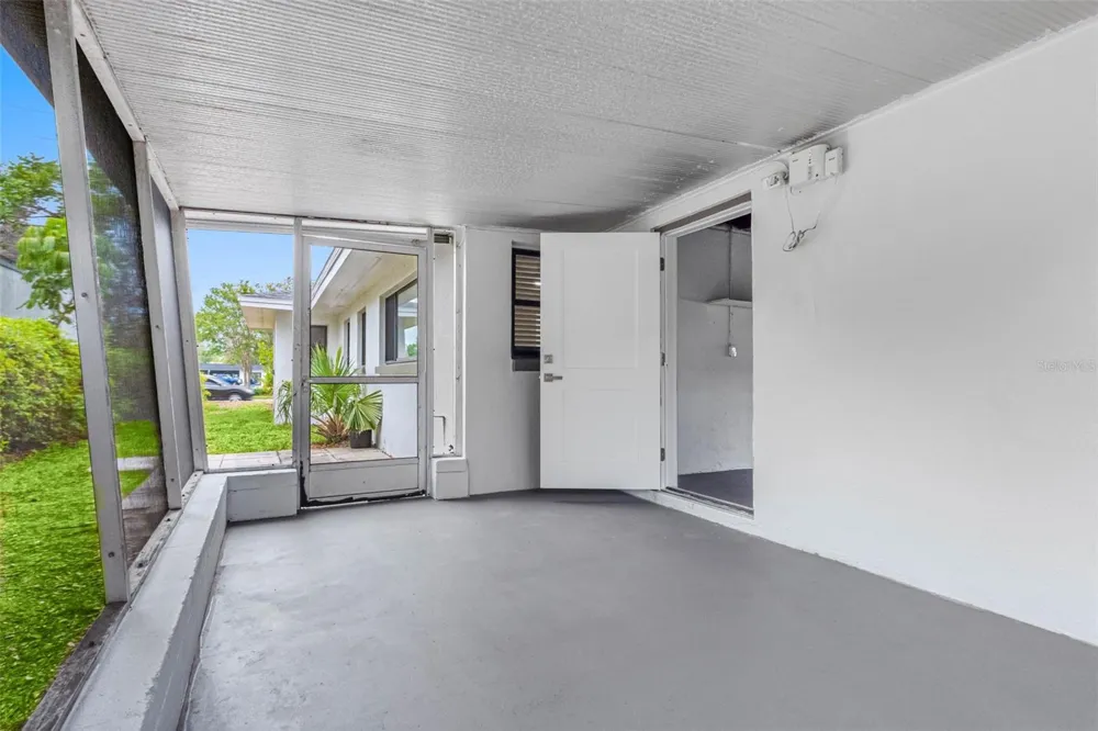 1005 APACHE TRAIL Clearwater, FL 33755