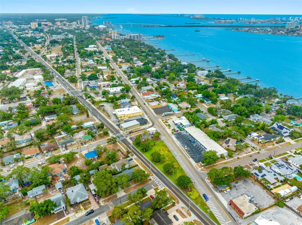 1005 APACHE TRAIL Clearwater, FL 33755