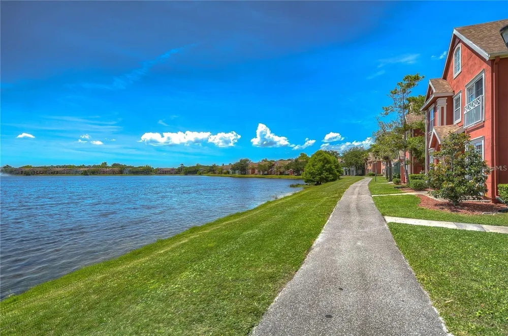 9034 LAKE CHASE ISLAND WAY #9034 Tampa, FL 33626