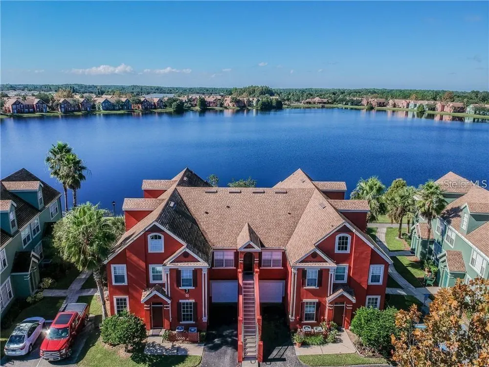 9034 LAKE CHASE ISLAND WAY #9034 Tampa, FL 33626