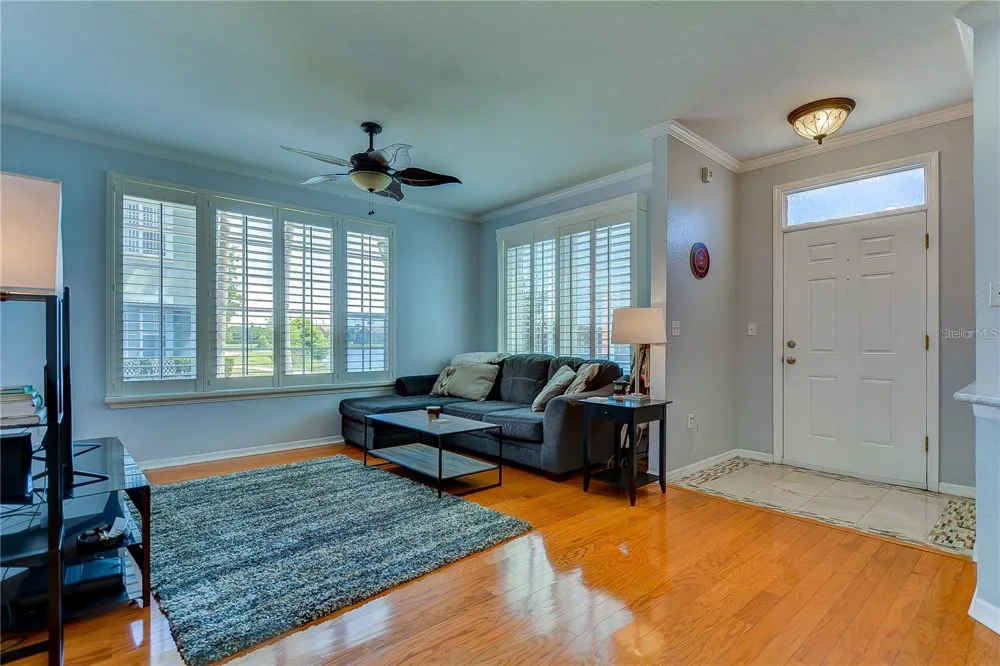 9034 LAKE CHASE ISLAND WAY #9034 Tampa, FL 33626