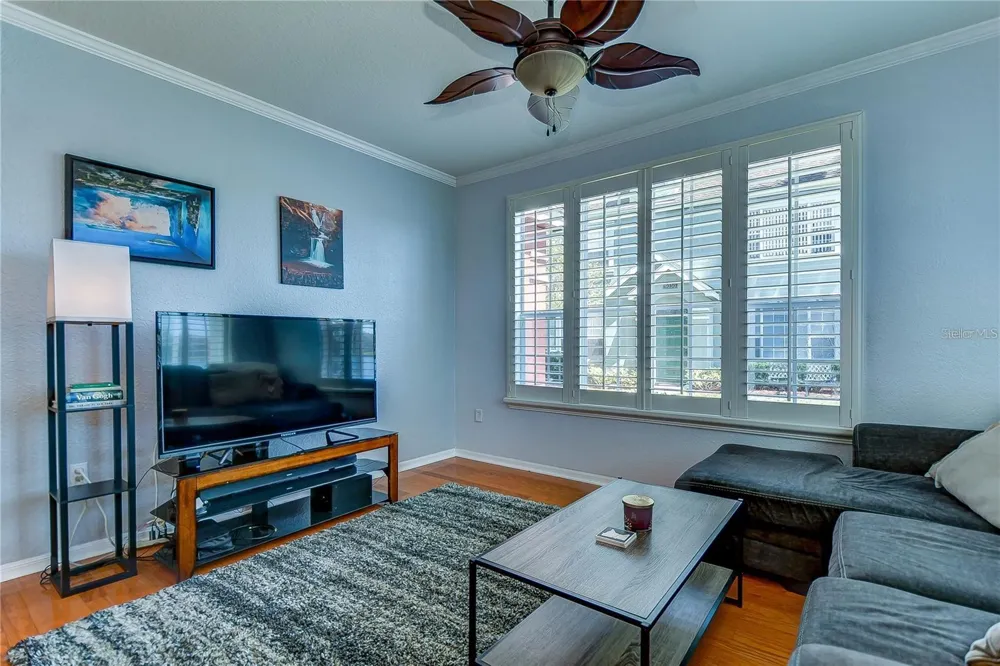 9034 LAKE CHASE ISLAND WAY #9034 Tampa, FL 33626
