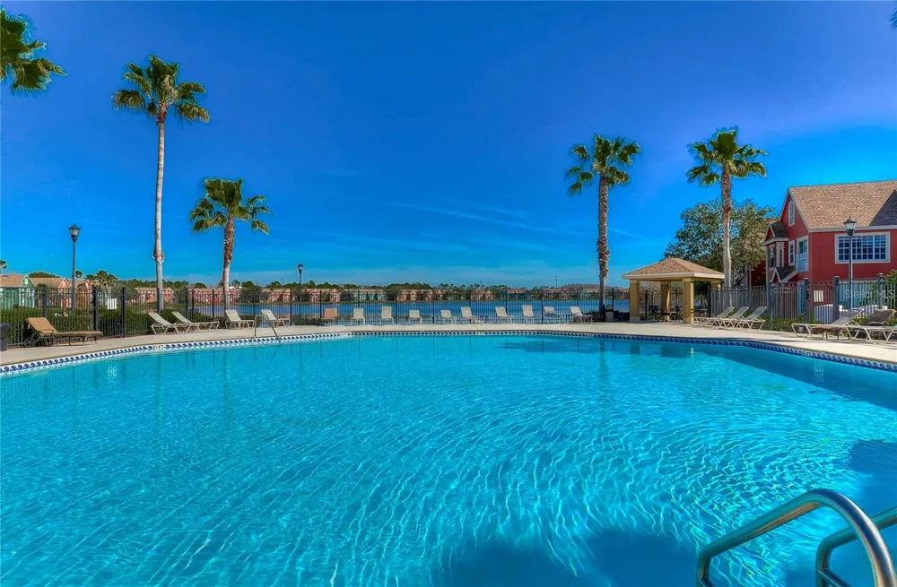 9034 LAKE CHASE ISLAND WAY #9034 Tampa, FL 33626