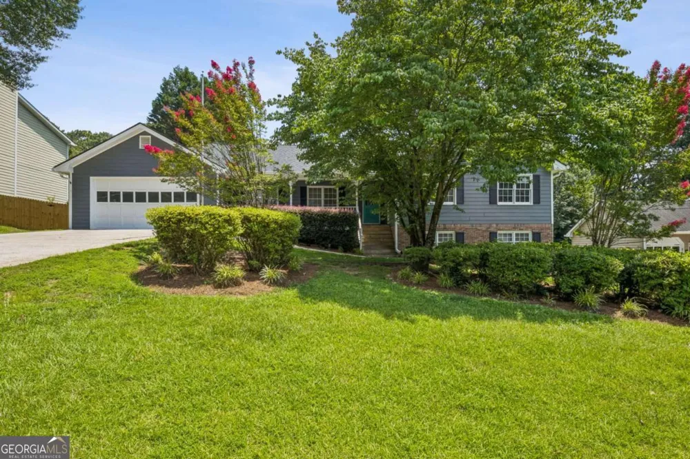 1192 Lakeview RD Grayson, GA 30017