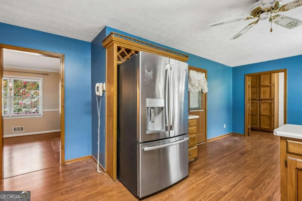 1192 Lakeview RD Grayson, GA 30017