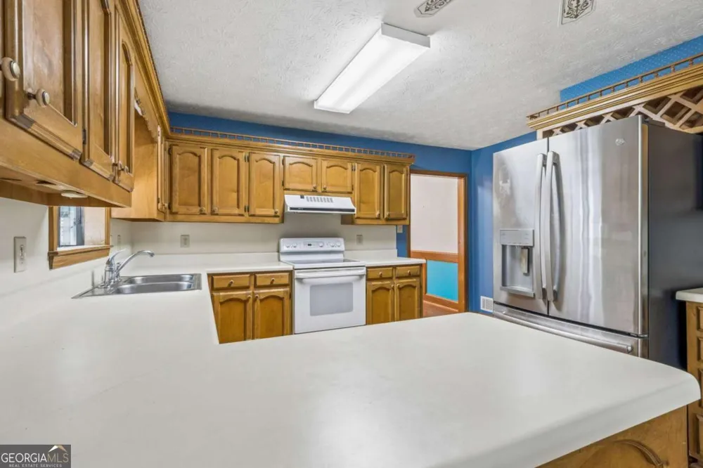 1192 Lakeview RD Grayson, GA 30017