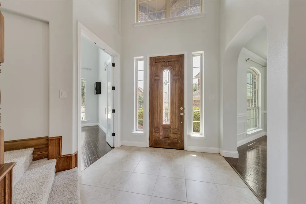 419 Aylesbury Drive Roanoke, TX 76262