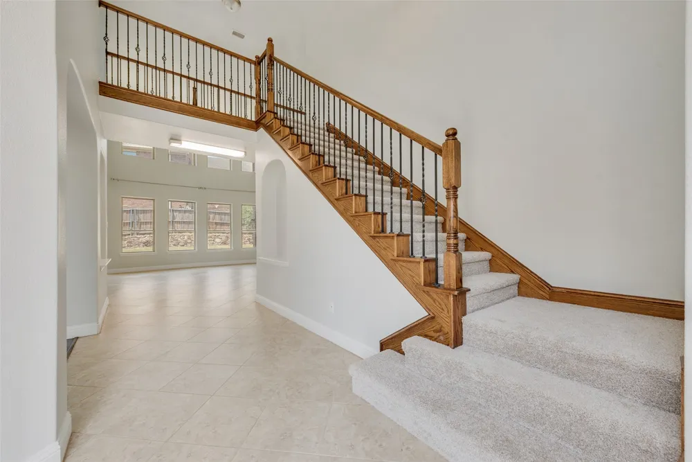 419 Aylesbury Drive Roanoke, TX 76262