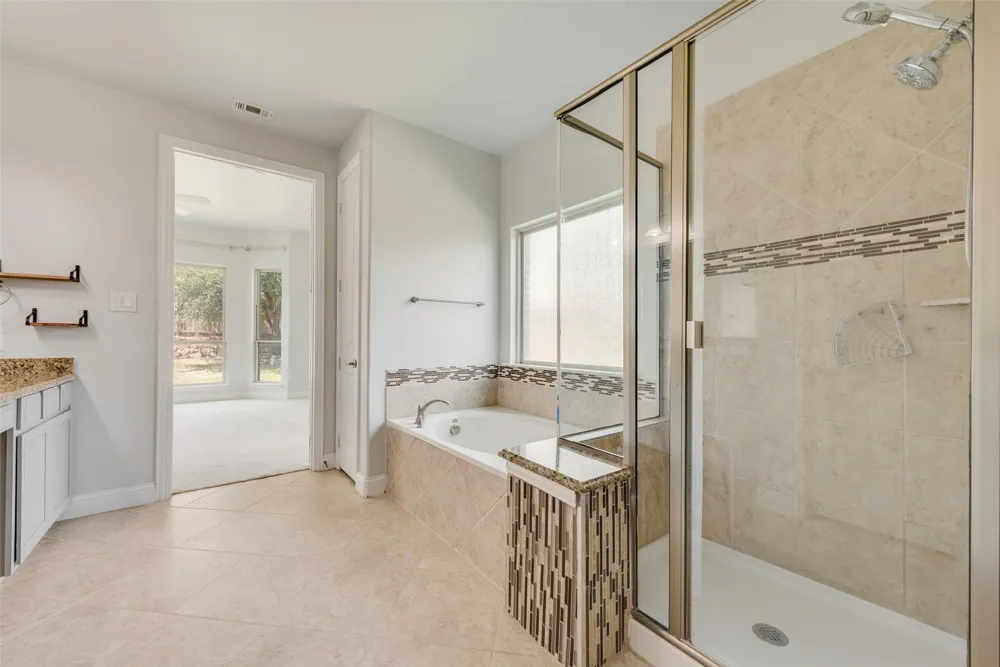 419 Aylesbury Drive Roanoke, TX 76262