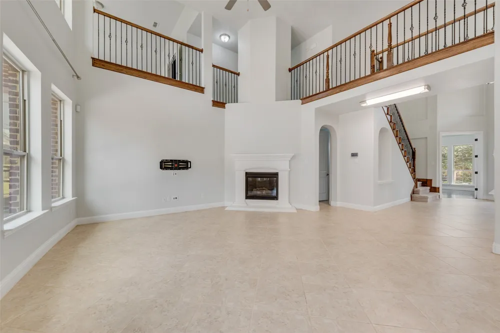 419 Aylesbury Drive Roanoke, TX 76262