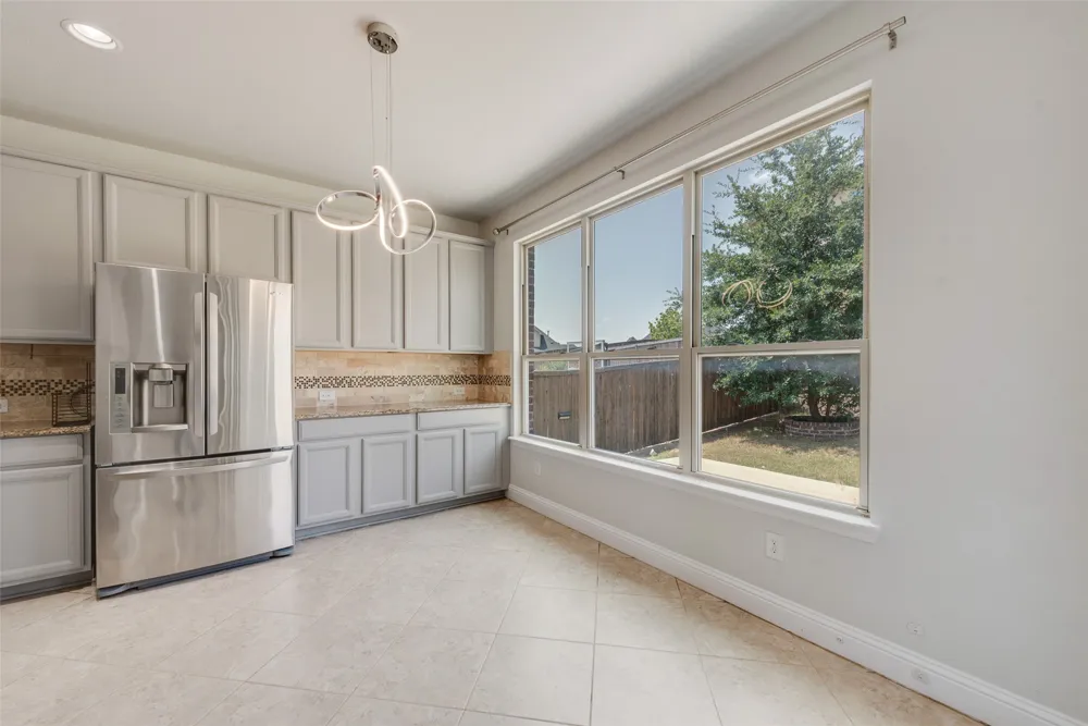 419 Aylesbury Drive Roanoke, TX 76262