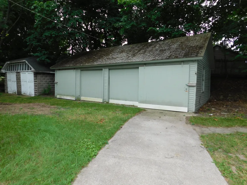 157 Harrison Street Manistee, MI 49660