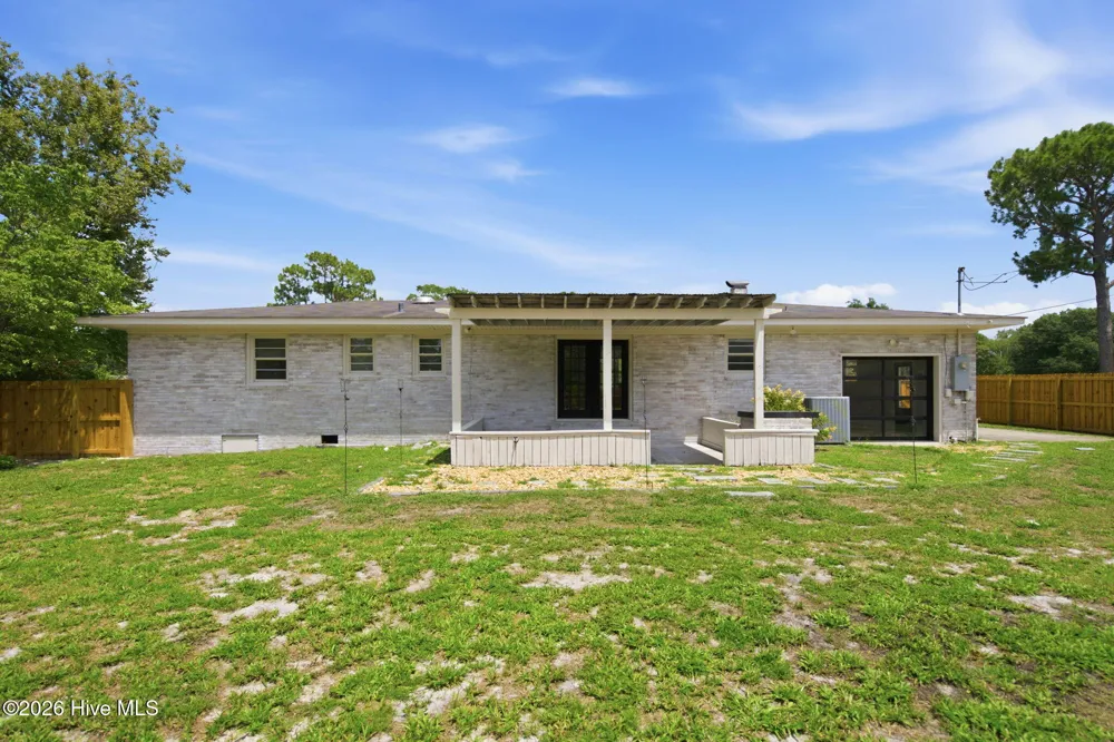 501 Long Leaf Acres Drive Wilmington, NC 28405