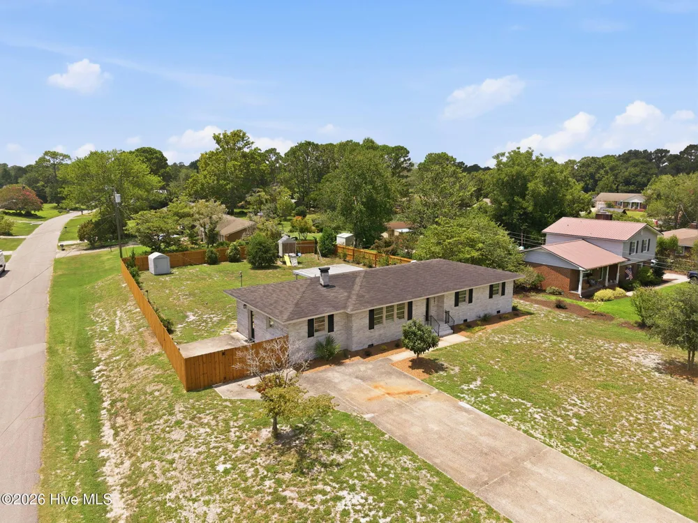 501 Long Leaf Acres Drive Wilmington, NC 28405