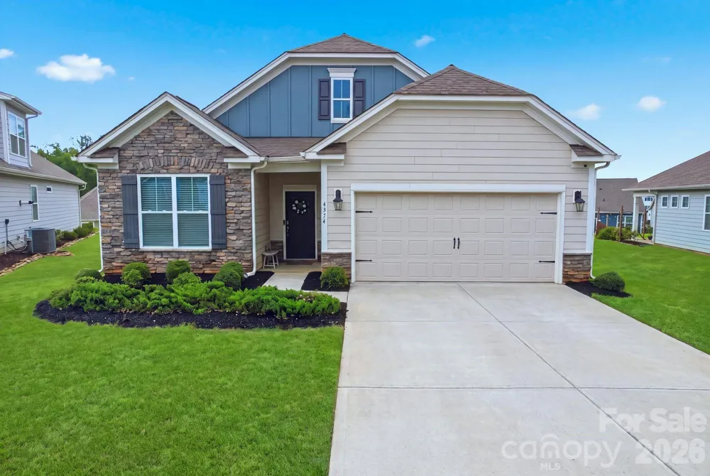 4374 Riverton Loop Denver, NC 28037