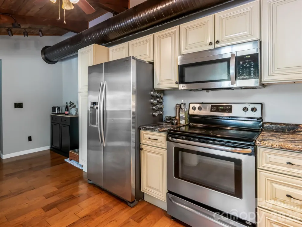 61 Sherwood Forest Drive Arden, NC 28704