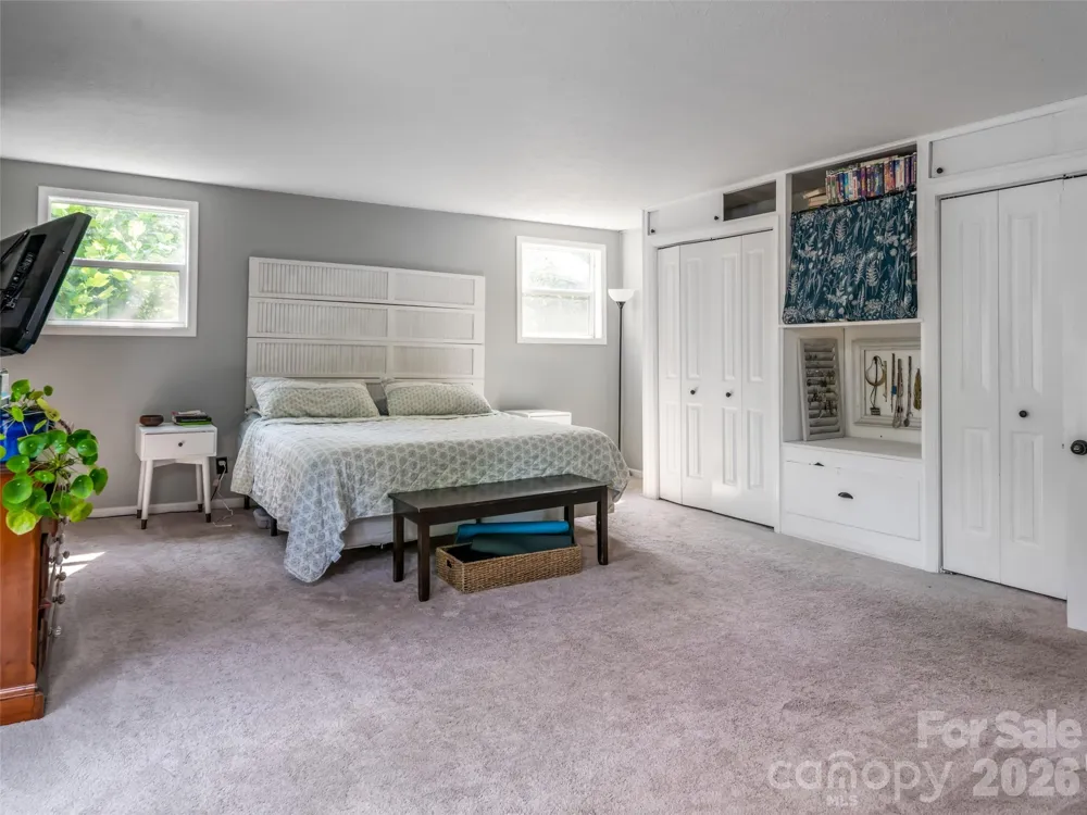 61 Sherwood Forest Drive Arden, NC 28704