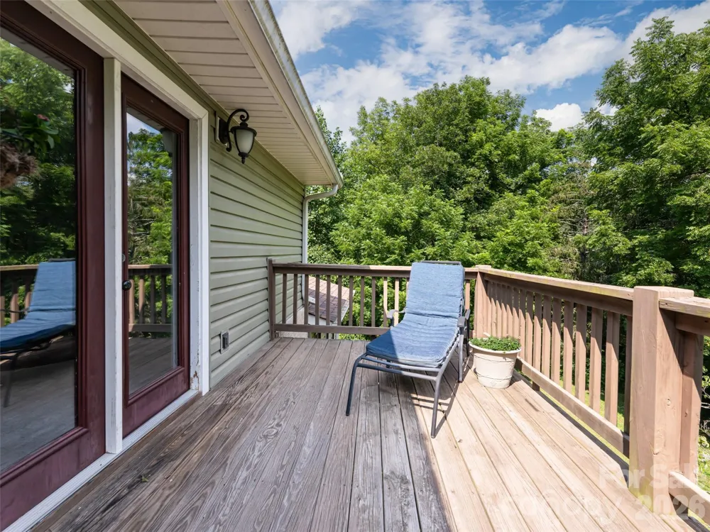 61 Sherwood Forest Drive Arden, NC 28704