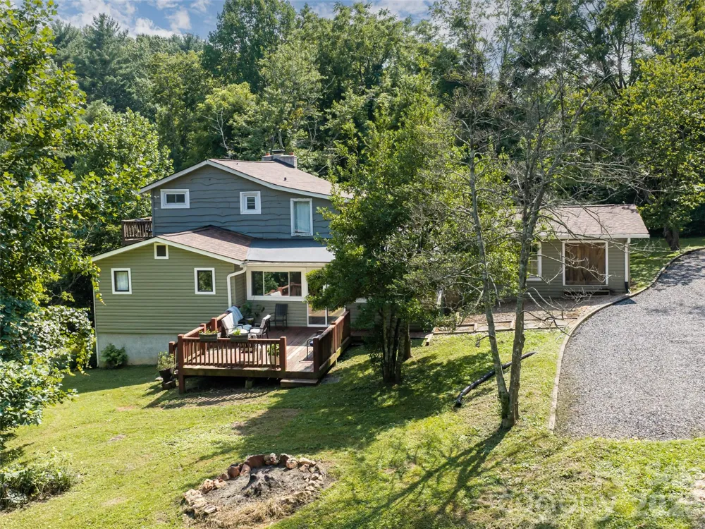 61 Sherwood Forest Drive Arden, NC 28704