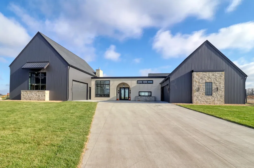 773 5 AVENUE Casselton, ND 58012