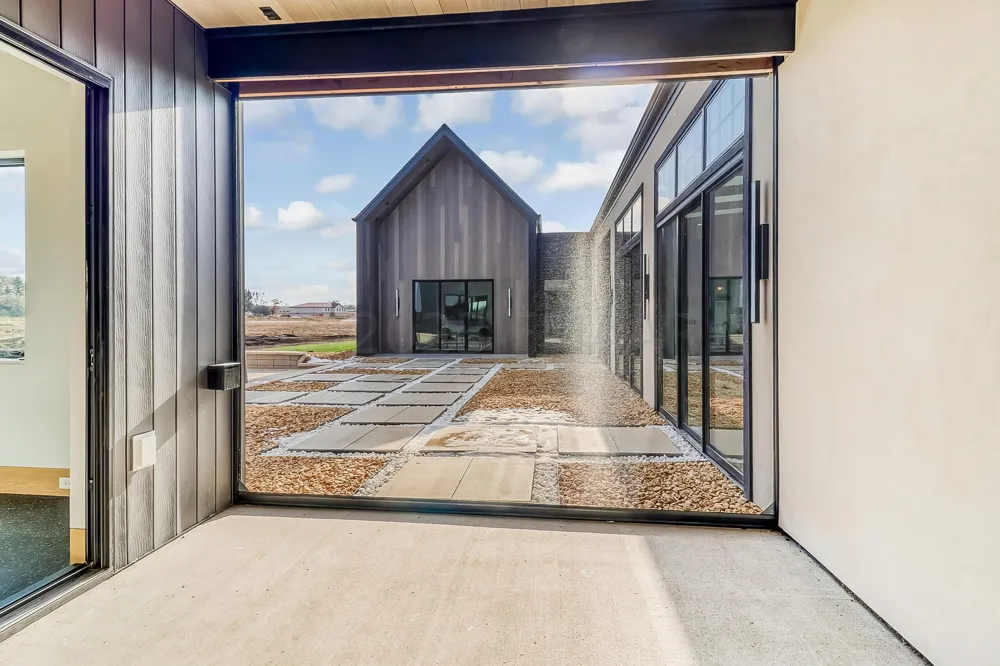 773 5 AVENUE Casselton, ND 58012