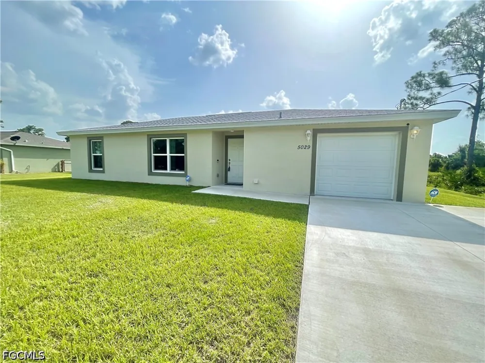 W Hummingbird Drive Labelle, FL 33935