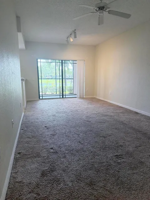 2812 GRANDE PARKWAY #106