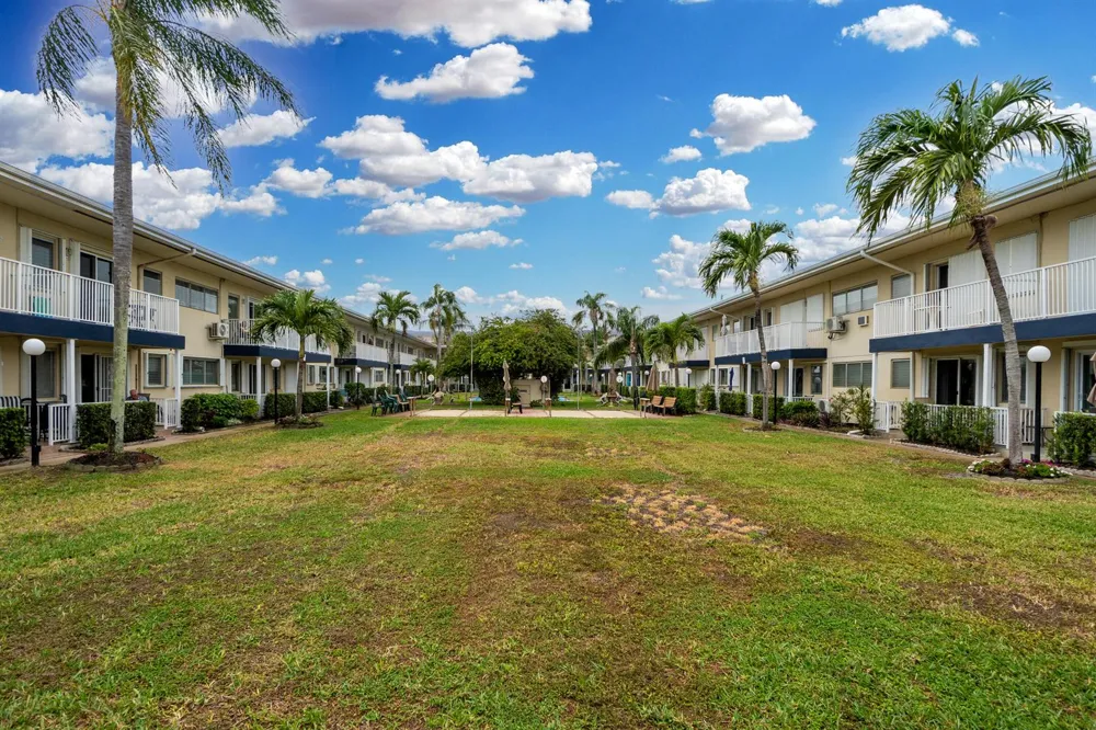 223 S FEDERAL Highway #17 Dania Beach, FL 33004