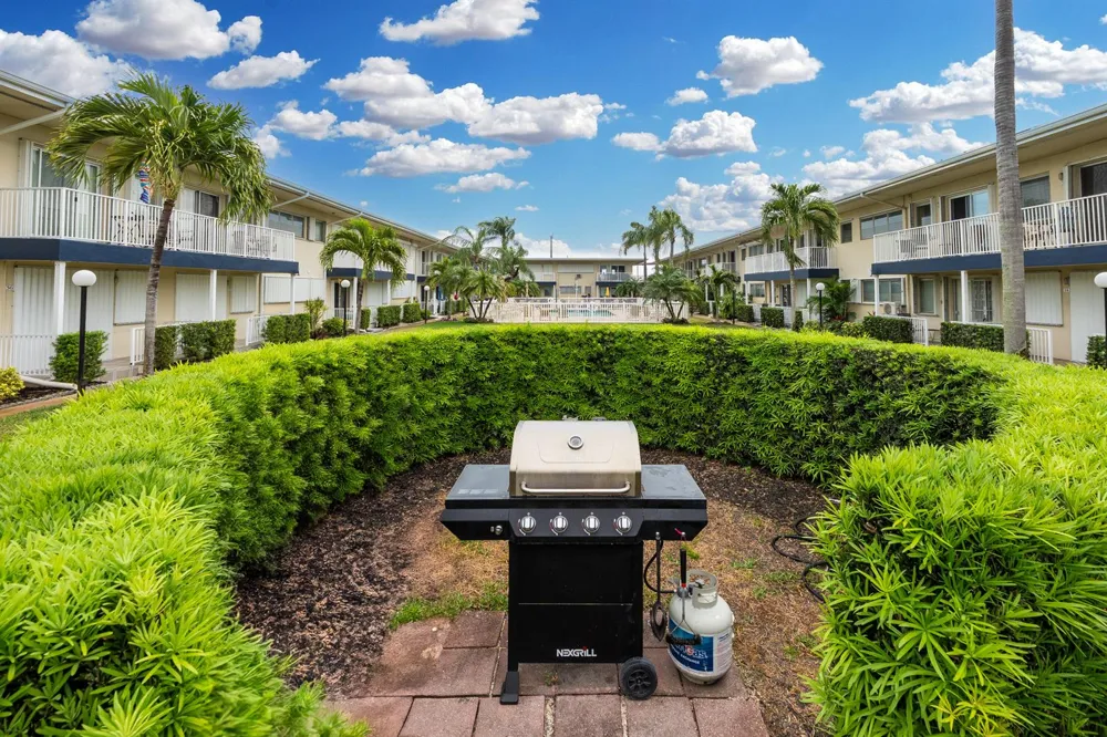 223 S FEDERAL Highway #17 Dania Beach, FL 33004