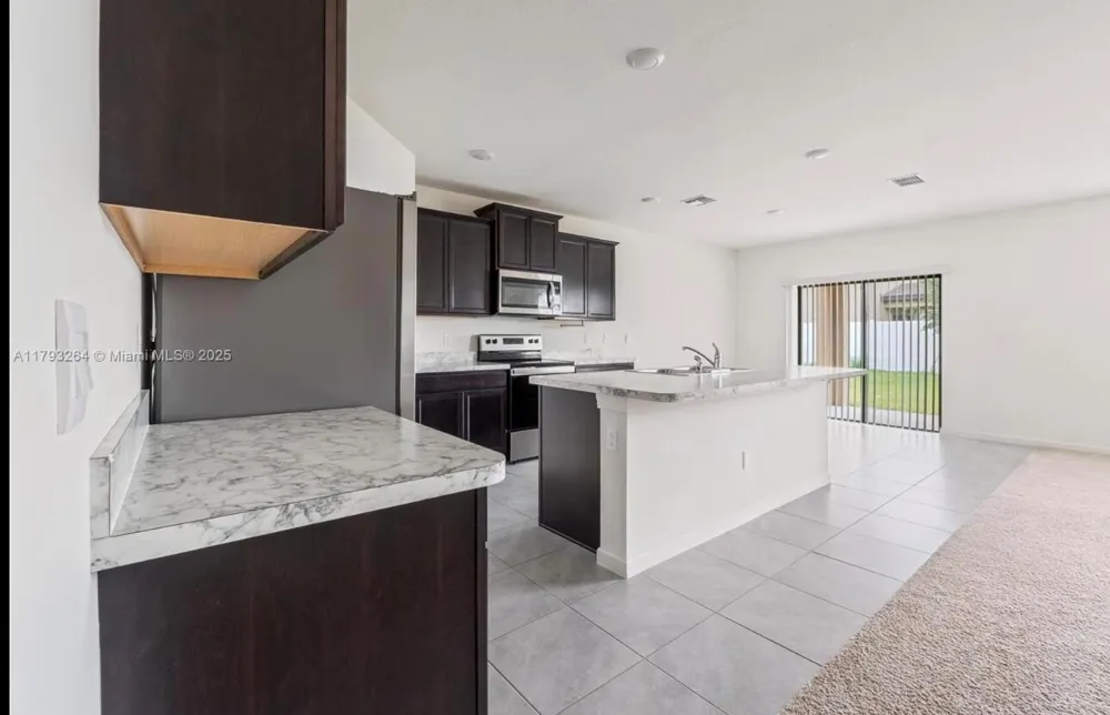 5305 FANTASY DRIVE Fort Pierce, FL 34947
