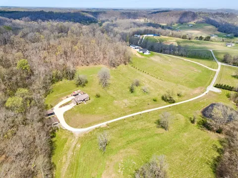 240 Scenic Ct
