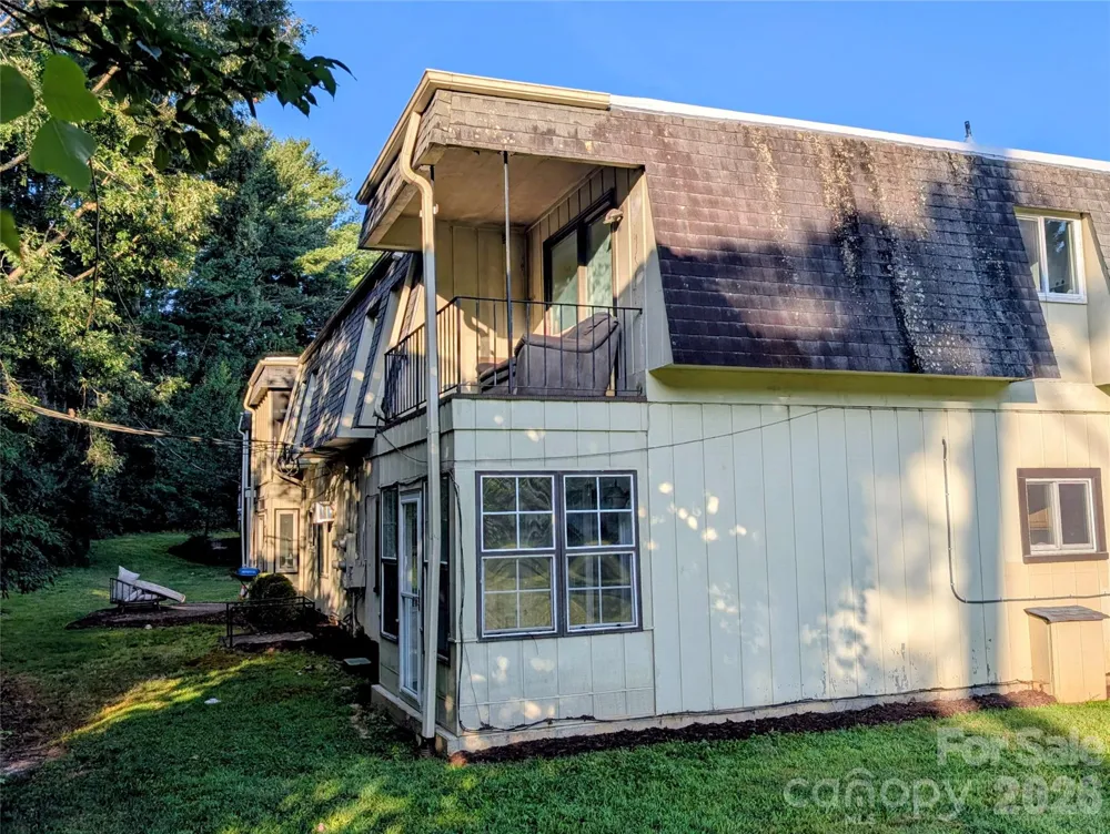 75 Jolly Lane #D4 Hendersonville, NC 28739