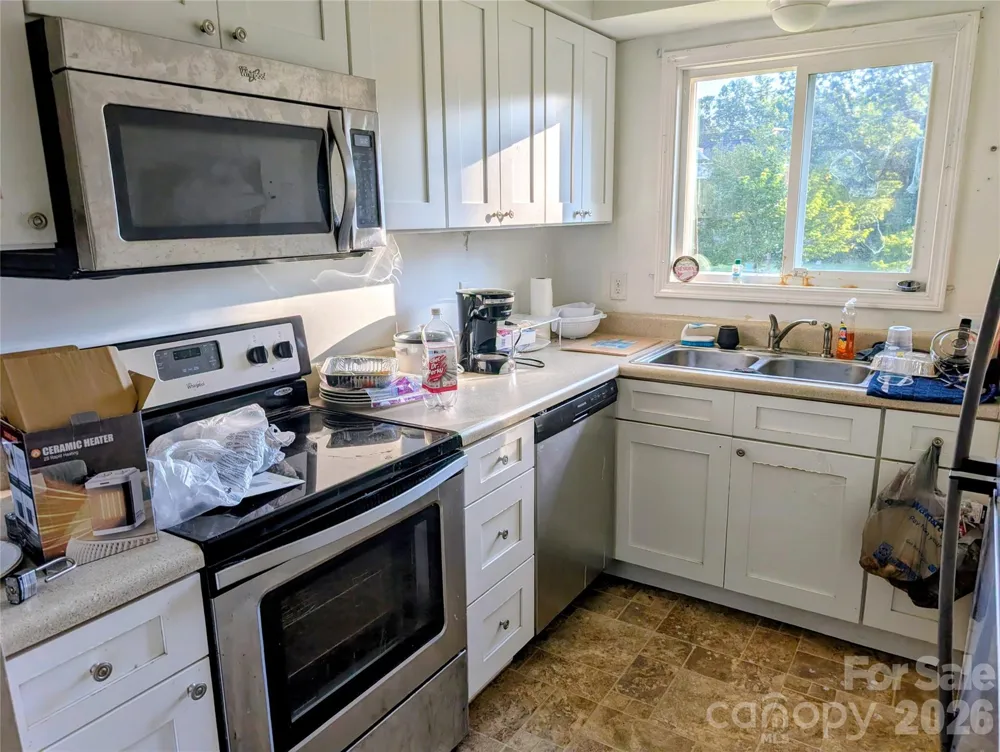 75 Jolly Lane #D4 Hendersonville, NC 28739