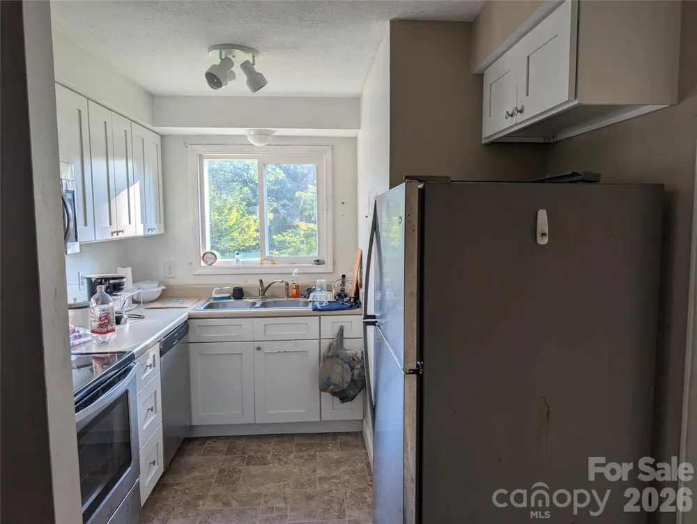 75 Jolly Lane #D4 Hendersonville, NC 28739