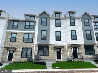 129 COBBLESTONE DRIVE #4-25