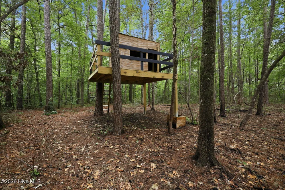 407 Rustic Court Pollocksville, NC 28573