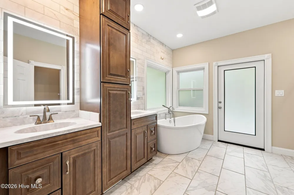 407 Rustic Court Pollocksville, NC 28573
