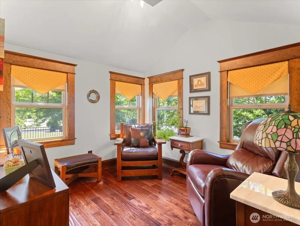 2400 H STREET Vancouver, WA 98663