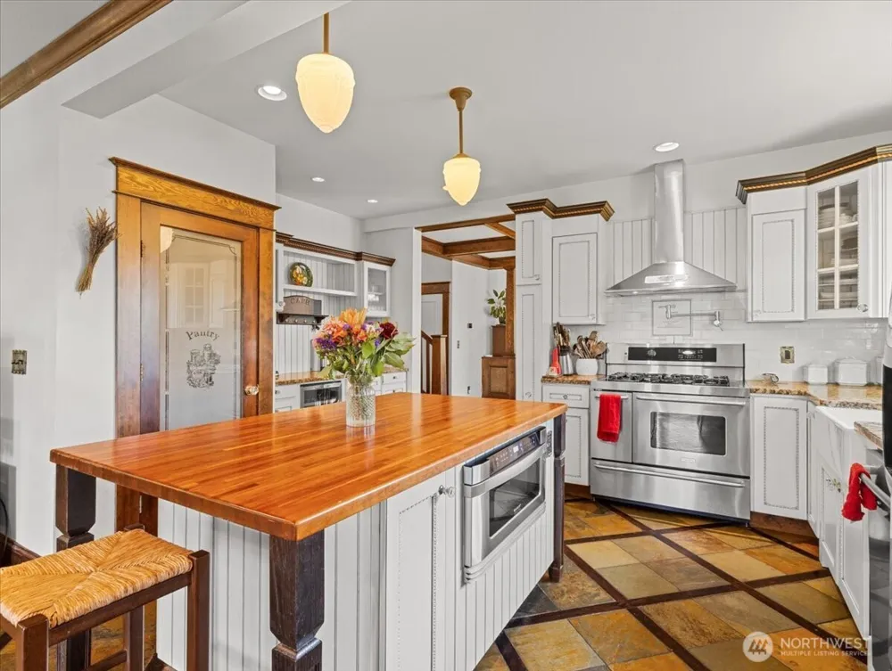 2400 H STREET Vancouver, WA 98663