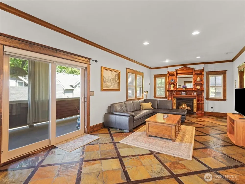 2400 H STREET Vancouver, WA 98663