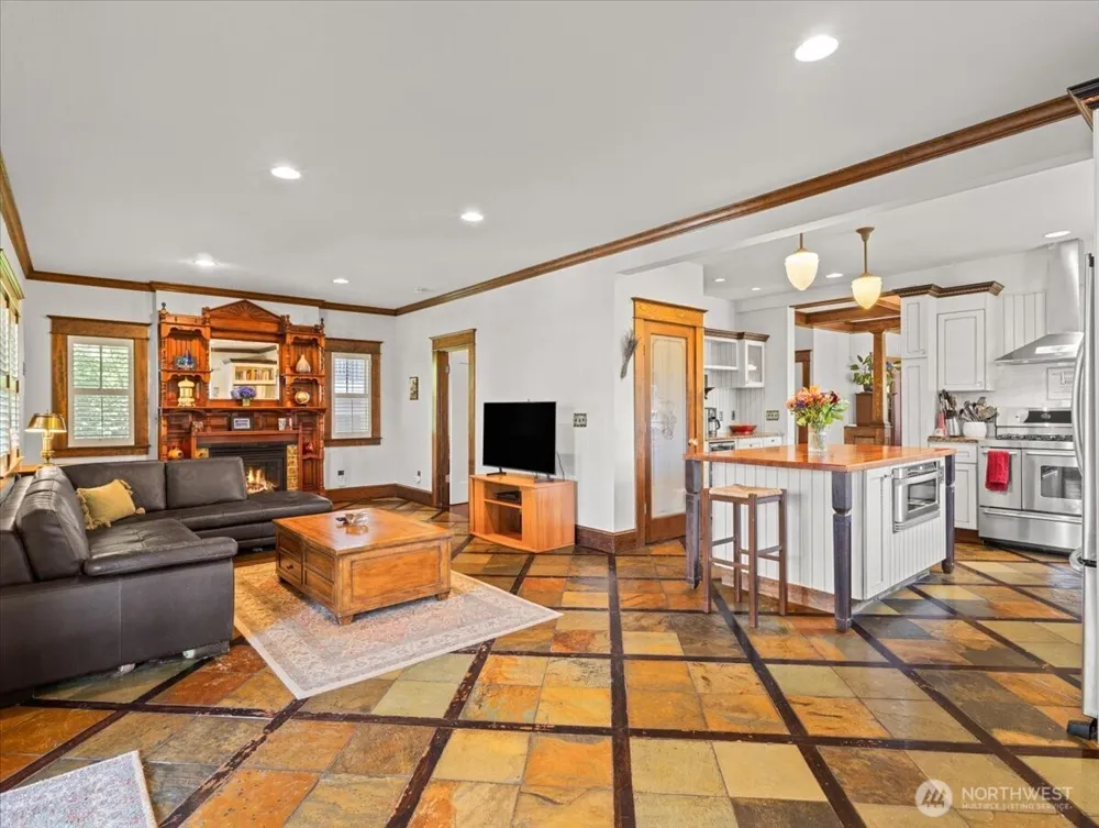 2400 H STREET Vancouver, WA 98663