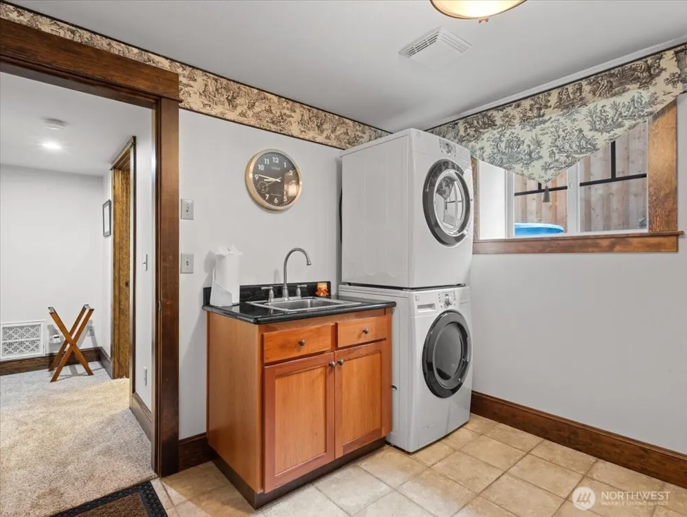 2400 H STREET Vancouver, WA 98663