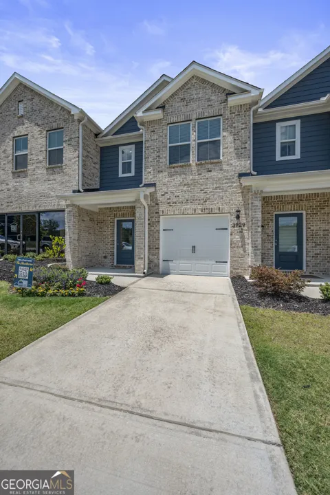 3990 Oakwood Terrace CT