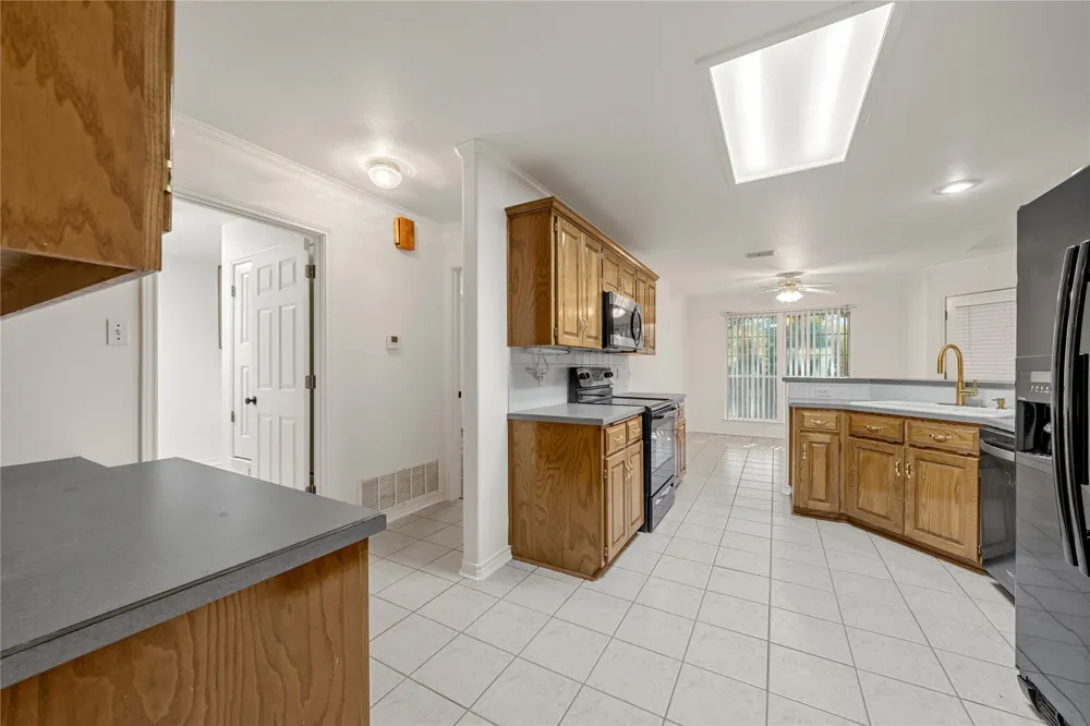 6006 WILDCAT DRIVE Temple, TX 76502