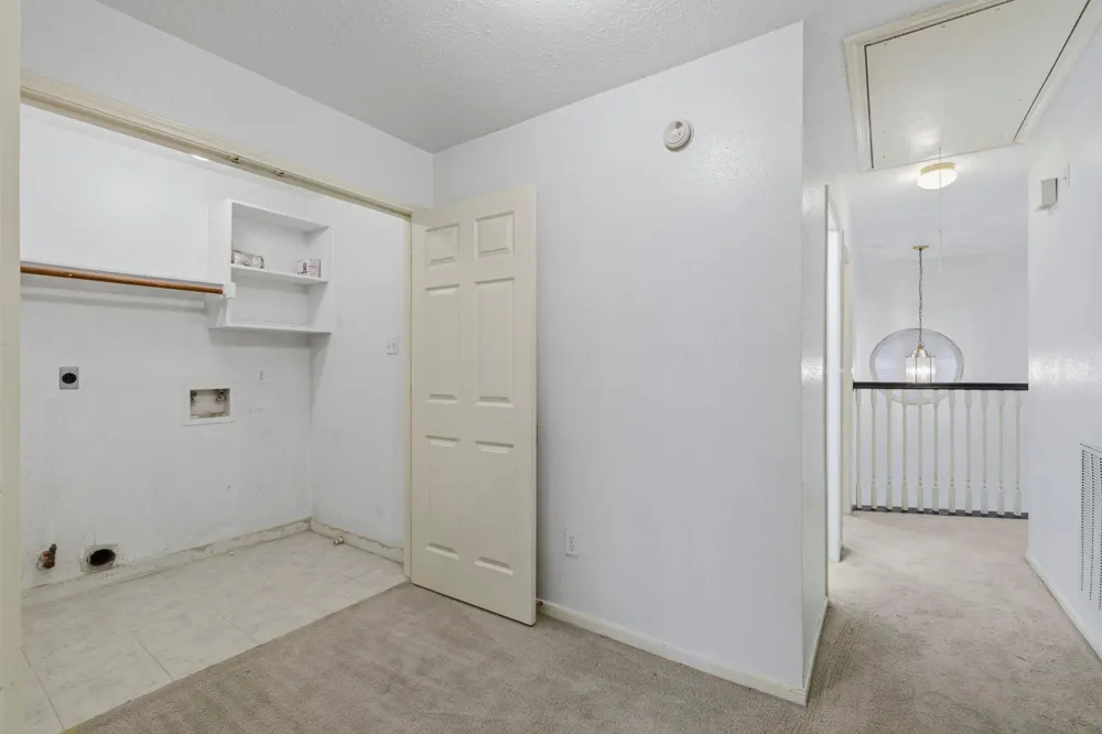 1321 El Camino Village Drive Webster, TX 77058