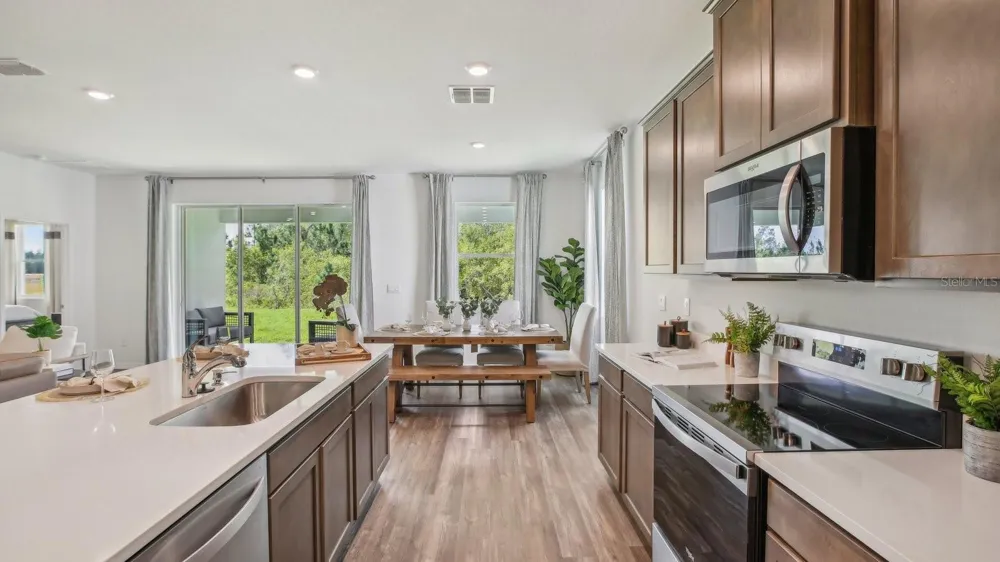 36237 HILLRIDGE TRAIL Zephyrhills, FL 33541